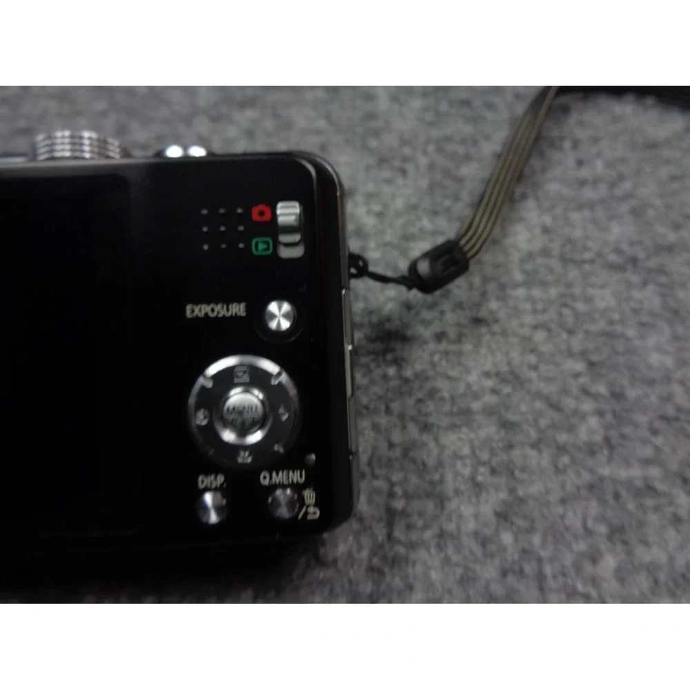 Panasonic Lumix DMC-ZS19 14.1MP Digital Camera w Leica 20x Zoom Black